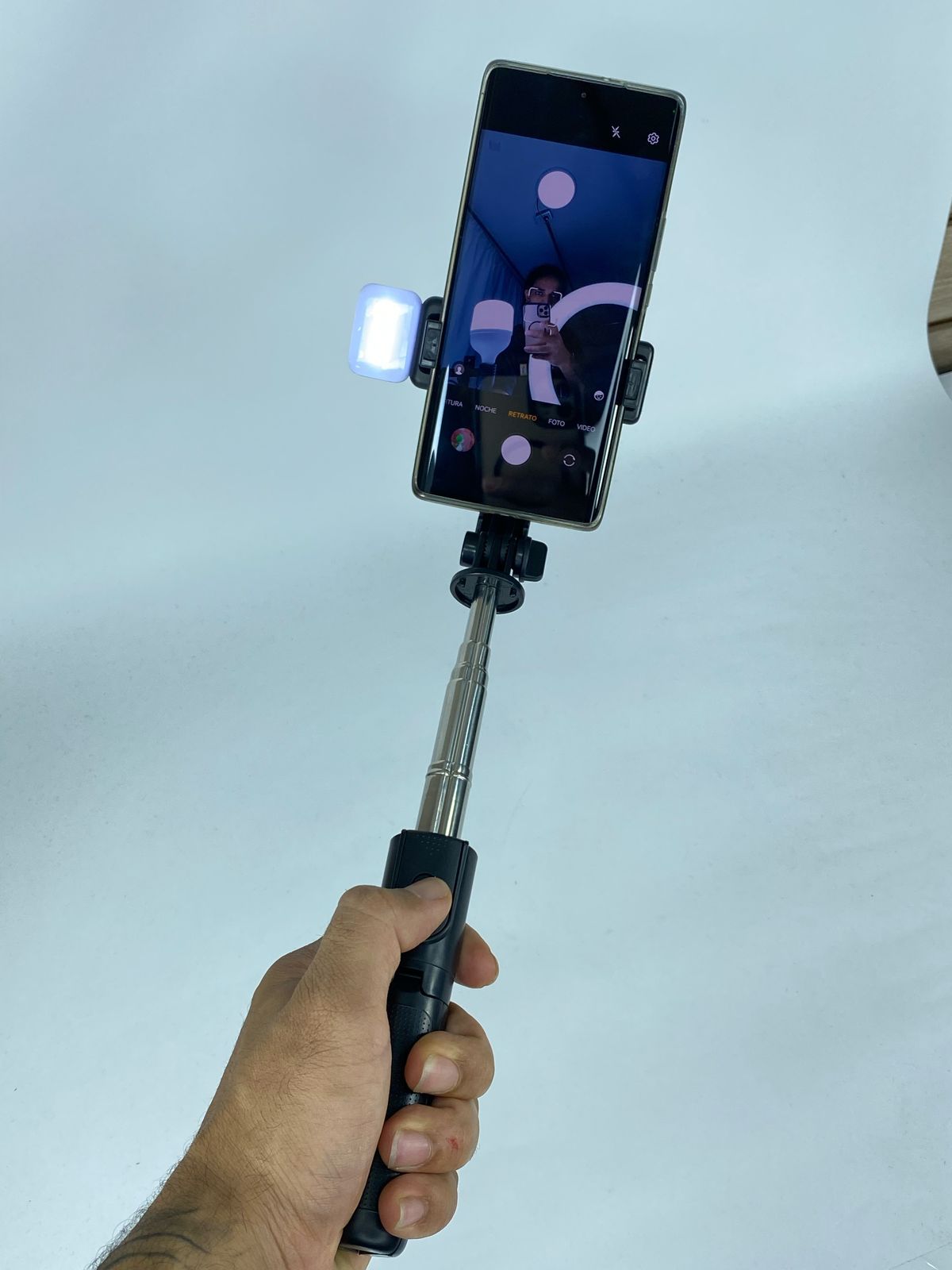 TRÍPODE LED